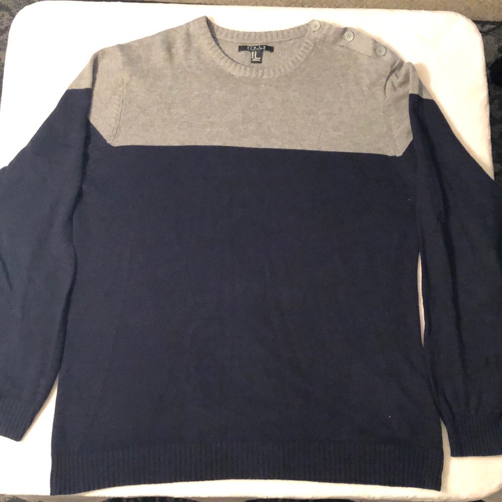 Navy/Gray Casual Sweater